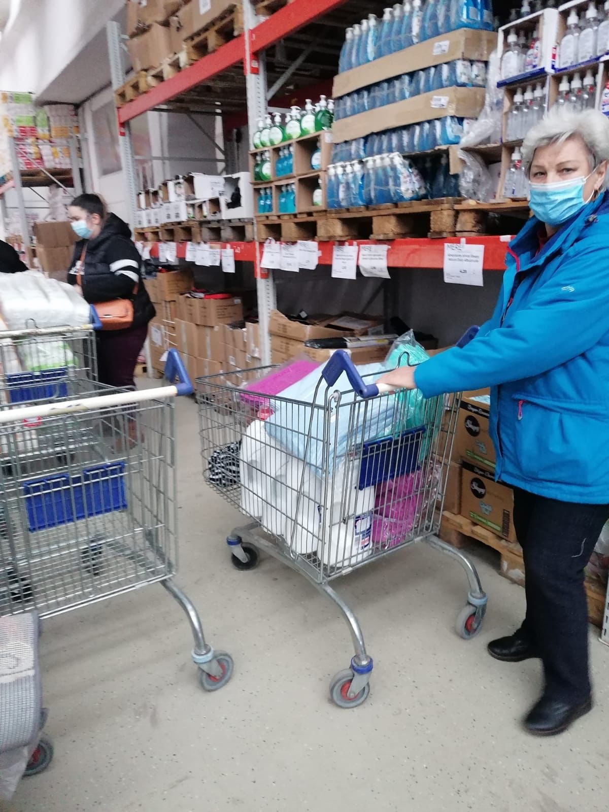 Volunteers from Happys shopping for aid | 1 Dog At a Time Rescue UK